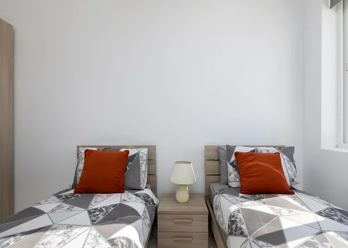 Lägenhet Spacious & Stylish 3br Penthouse With Large Terrace - Close To Spinola Bay *