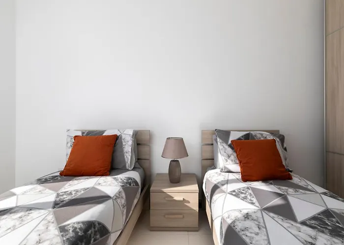 Appartamento Spacious & Stylish 3br Penthouse With Large Terrace - Close To Spinola Bay San Giuliano